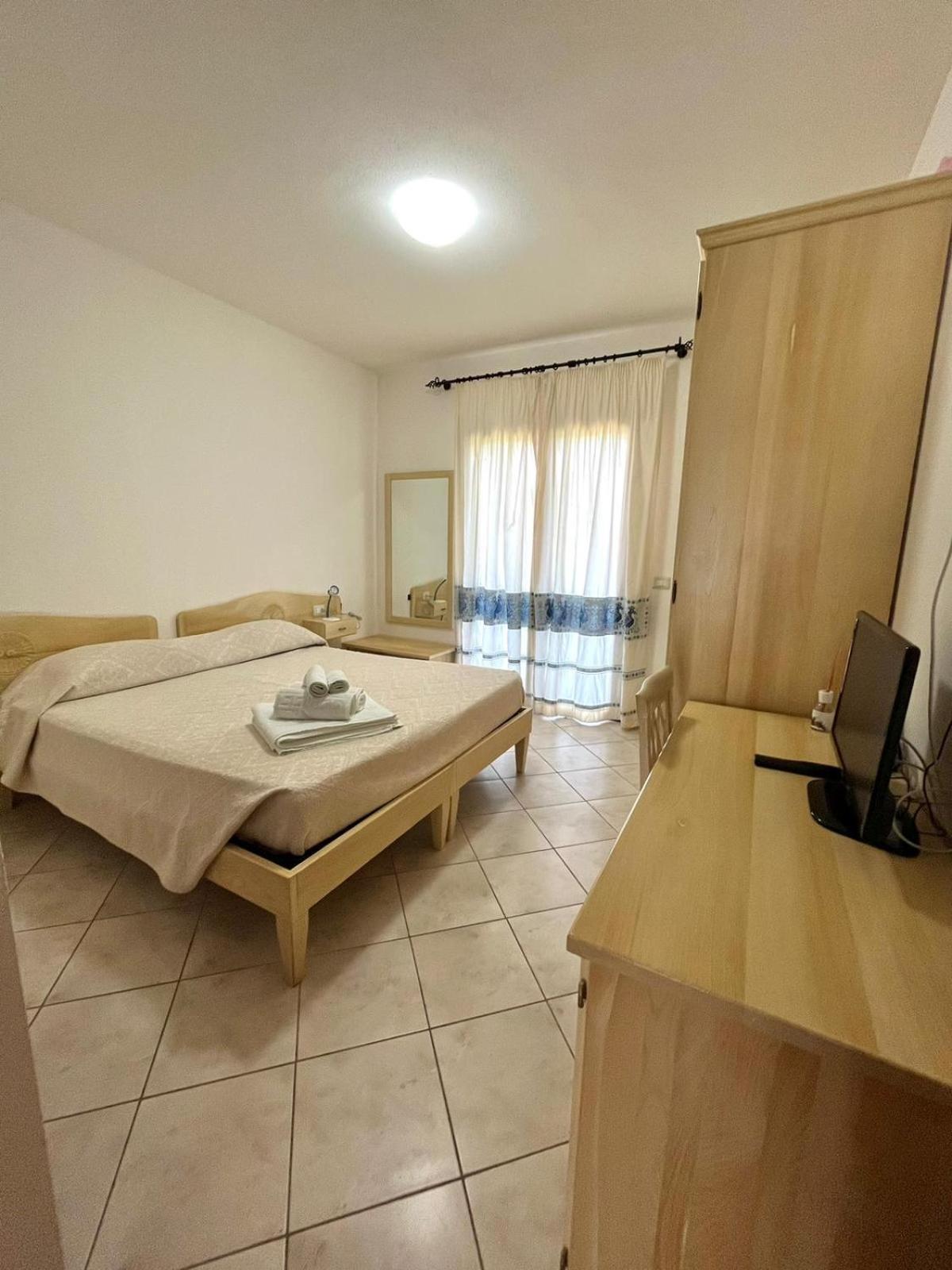 Appartamento Senabrinu Suni Esterno foto